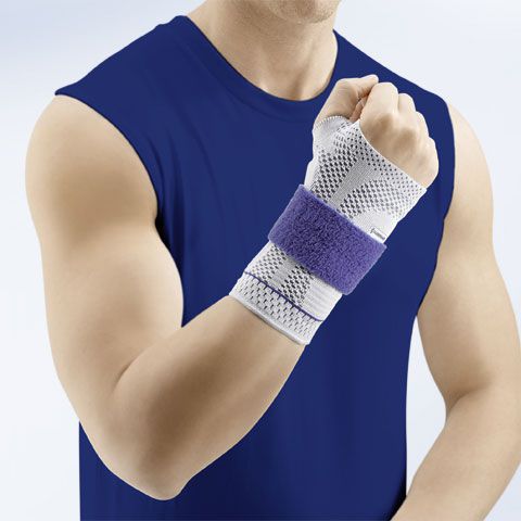 Wrist sleeve (orthopedic immobilization) / mid-carpal strap / with thumb loop ManuTrain® Bauerfeind