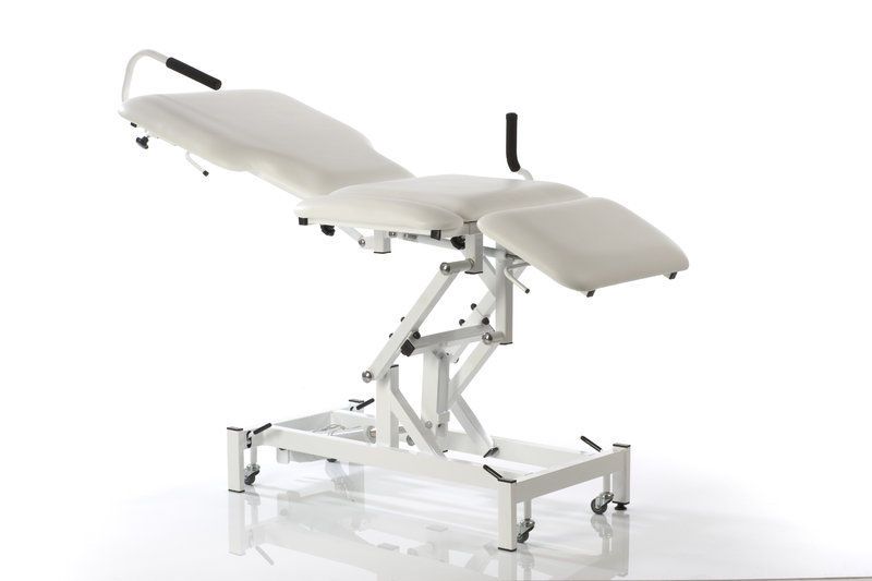 Echocardiography examination table / electrical / height-adjustable / on casters Medi-Plinth
