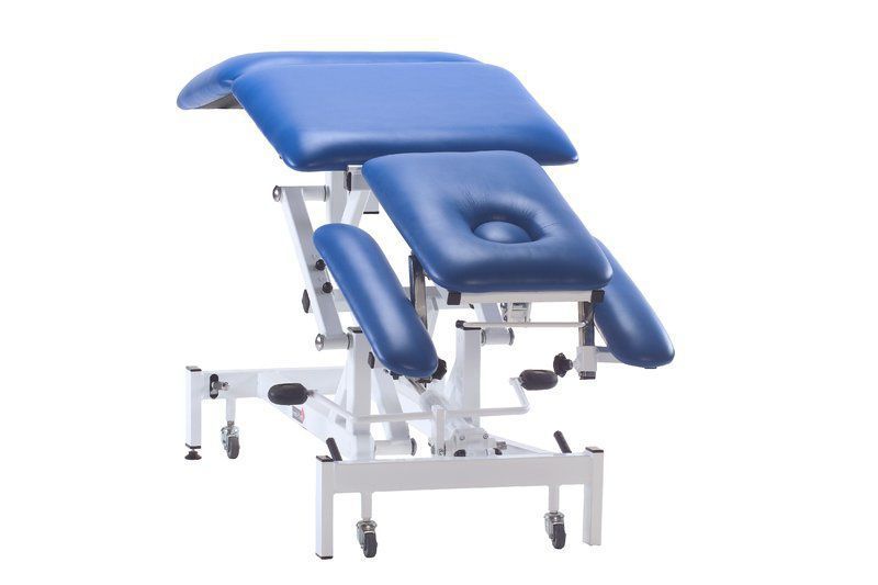 Hydraulic massage table / height-adjustable / 3 sections Medi-Plinth