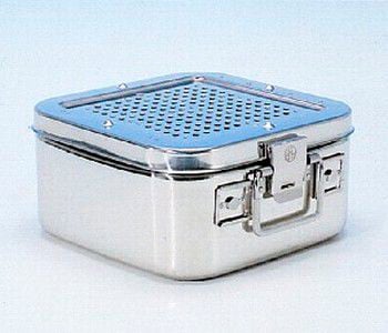 Perforated sterilization container 300 x 300 mm | 2004 - 2007 C.B.M.