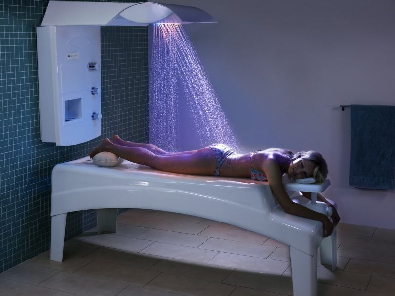 Horizontal water massage shower / with chromotherapy lamps Vichy Trautwein