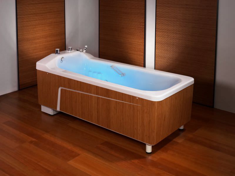 Electrical medical bathtub / height-adjustable Rügen Trautwein