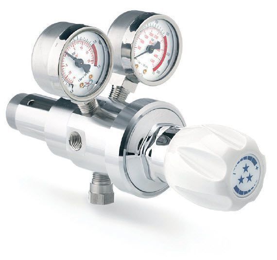 Gas pressure regulator / dual-stage / high-pressure / laboratory 200 - 300 bar, 10 - 30 Nm3/h | DC 290, DC 390 series CEODEUX MEDITEC