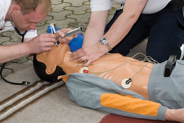 Cardiopulmonary resuscitation patient simulator / whole body Ambu