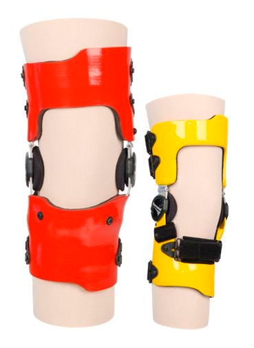 Knee orthosis (orthopedic immobilization) / knee distraction (osteoarthritis) / articulated FULL SHELL Townsend