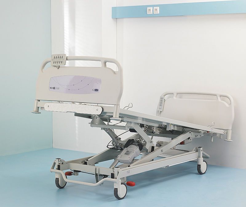 Homecare bed / electrical / on casters / height-adjustable Medicalys ® II Winncare Group