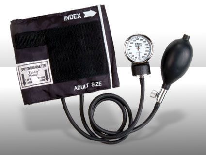 Cuff-mounted sphygmomanometer 300 mmHg - 700 Tytan Medical