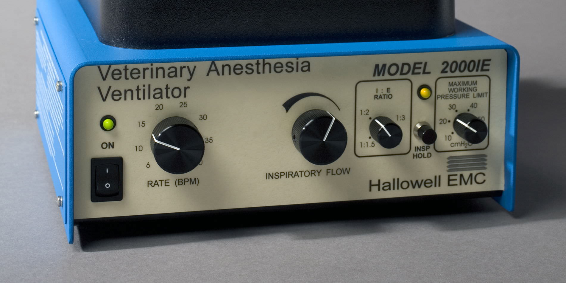 Anesthesia ventilator / veterinary Model 2000IE Hallowell EMC