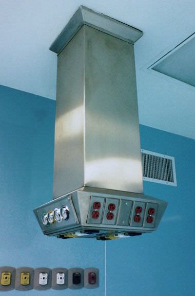 Ceiling-mounted supply column 304-P3 Arigmed