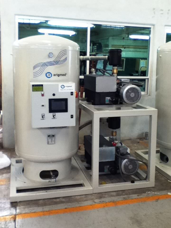 Medical vacuum pump / rotary claw / oil-free Arigmed