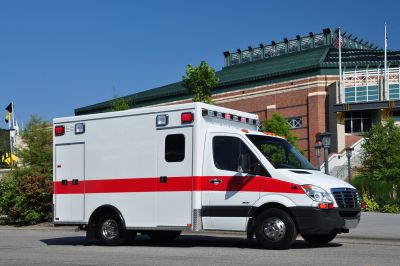 Emergency medical ambulance / type III / box Sprinter 3500 148" TraumaHawk American Emergency Vehicles