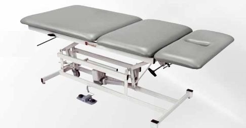Bariatric examination table / electrical / height-adjustable / 3-section AM-334 Armedica