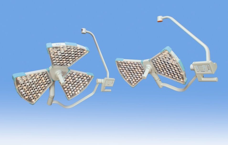 LED surgical light / with control panel / ceiling-mounted / 1-arm 160 000 lux | X3, X2 SURGIRIS
