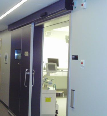 Laboratory door / hospital / sliding / lead-lined TH7 Tané Hermetic