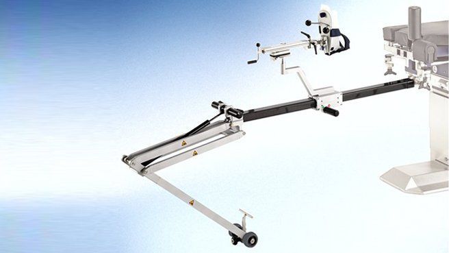 Operating table hip positioning system MIS MAQUET