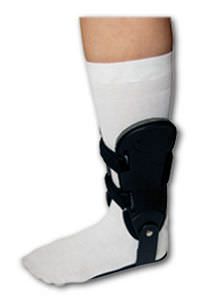 Ankle splint (orthopedic immobilization) / articulated GUARDIAN Multicast