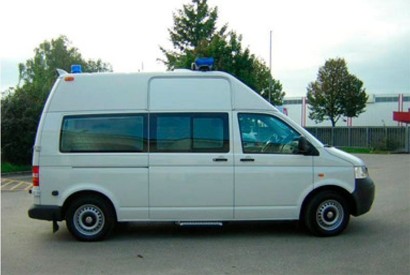 Emergency medical ambulance / van VW T5 Original-HD Dlouhy , Fahrzeugbau