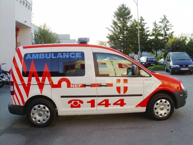 Emergency medical ambulance / light van VW Caddy Dlouhy , Fahrzeugbau