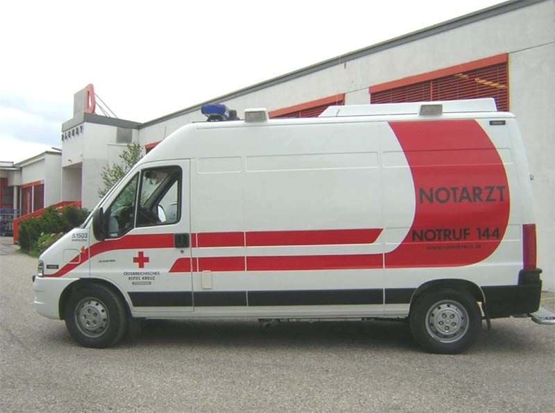 Intensive care medical ambulance / van Citroen Jumper Dlouhy , Fahrzeugbau