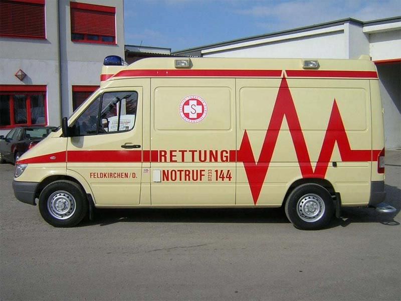Emergency medical ambulance / van Merc Sprinter Dlouhy , Fahrzeugbau