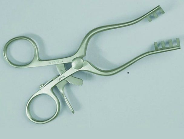 Surgical retractor 703978 EIHF