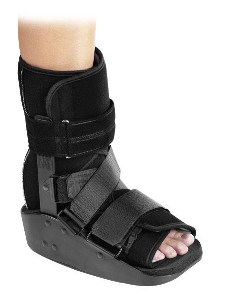Short walker boot MaxTrax® Ankle DonJoy