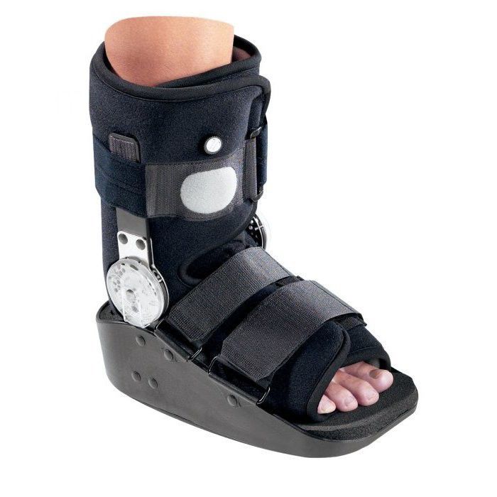 Short walker boot / articulated / inflatable MaxTrax® ROM Air Ankle DonJoy
