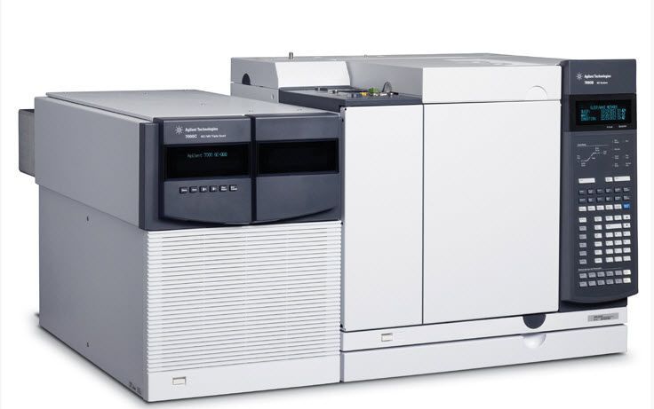 Gas chromatography system / coupled to a tandem mass spectrometer / triple quadrupole Agilent 7000C Agilent Technologies