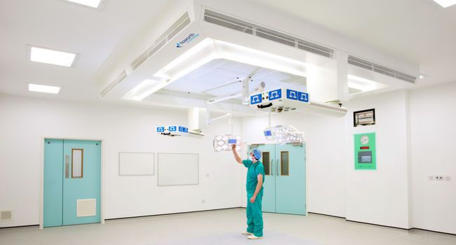 Operating theater filtering ceiling Exflow™ Howorth Air Technology