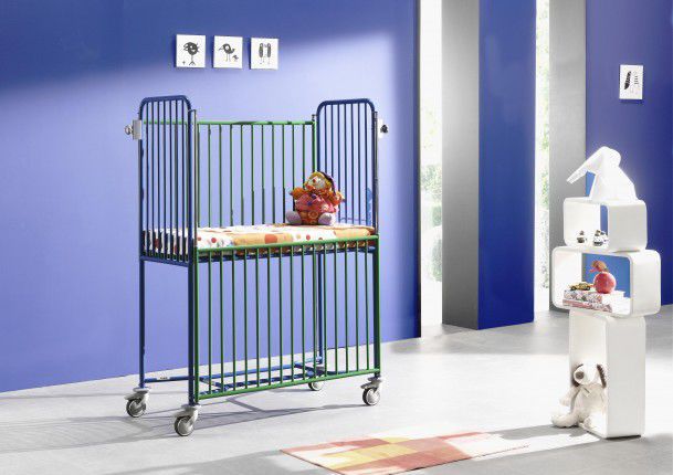Hospital bed / on casters / mechanical / 1 section Nino standard Haelvoet