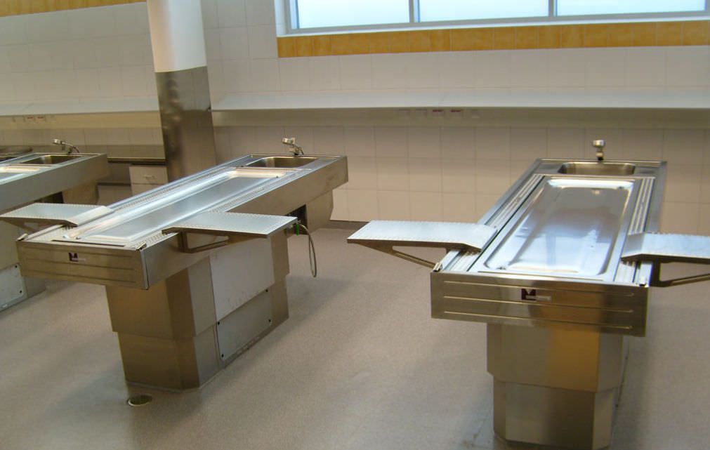 Autopsy table / with suction system / with sink MA-3500 MEDIS Medical Technology