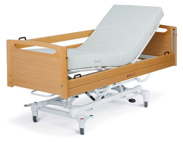 Nursing home bed / hydraulic / on casters / height-adjustable Alli Pro-480 Lojer