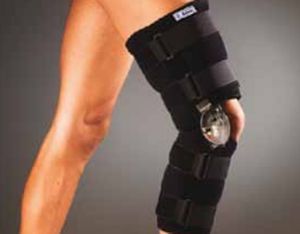 Knee splint (orthopedic immobilization) / articulated ALTEOR