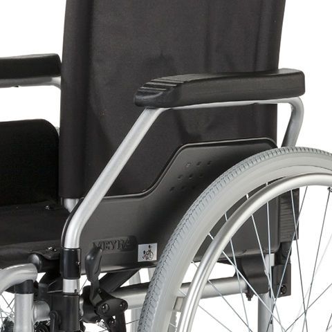 Passive wheelchair / folding Budget 9.050 Meyra - Ortopedia