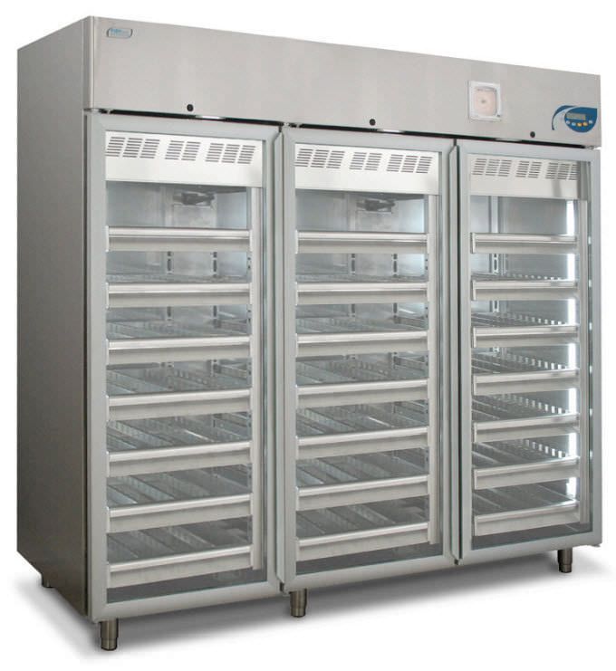 Blood bank refrigerator / vertical / 3-door 2 °C ... +15 °C, 2100 L | BBR 2100 PRO EVERmed