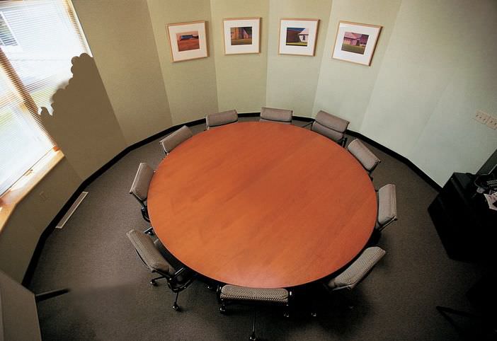 Round table Eames series Herman Miller