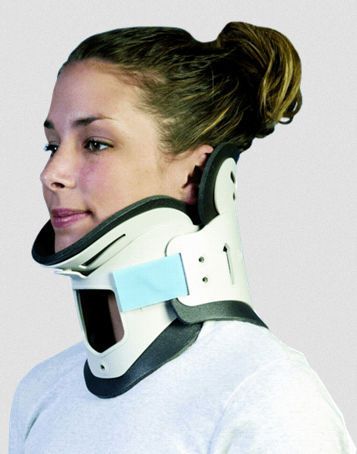 Emergency cervical collar with tracheal opening / adjustable-size / 2-piece NecLoc® Össur