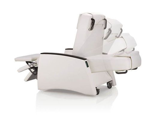 Medical sleeper chair / on casters / reclining / manual / bariatric Three® KI