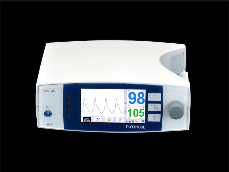 Pulse oximeter with separate sensor / table-top 0 - 100 % SpO2 | P-OX100L MEDLAB medizinische Diagnosegeräte