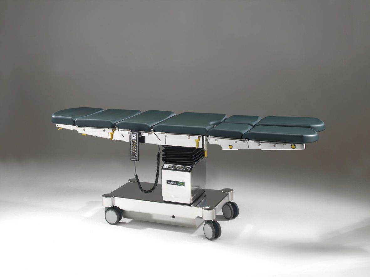 Universal operating table / electro-hydraulic / on casters / X-ray transparent 601700 medifa-hesse GmbH & Co. KG