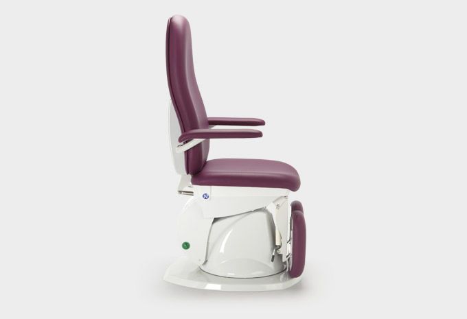 Podiatry examination chair / electromechanical / height-adjustable / 3-section OMEGA NAMROL