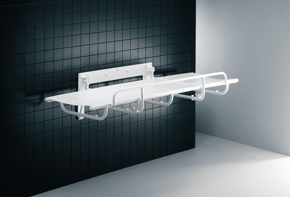 Wall-mounted shower stretcher R8406 Pressalit Care