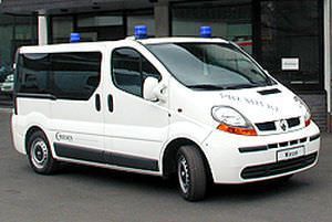 Transport medical ambulance / van Renault Trafic L2H1 C. Miesen